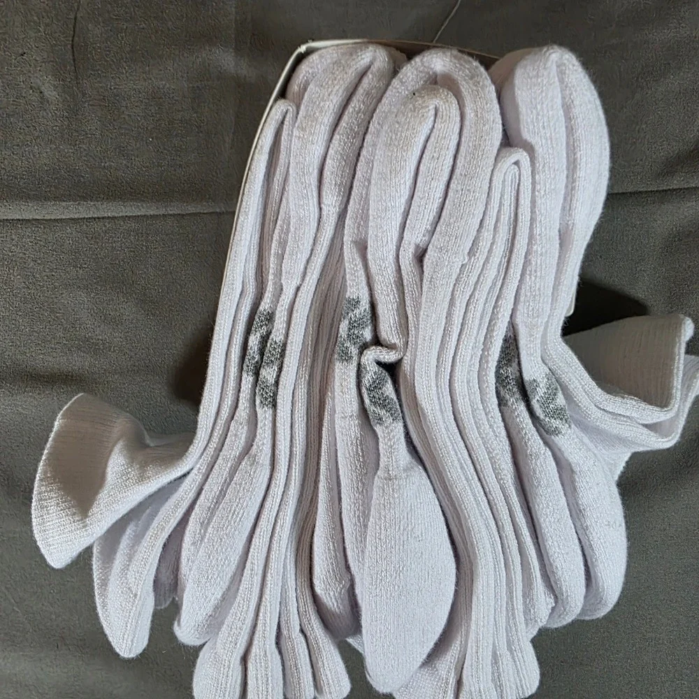 All in Motion White Crew Socks 6 Pair Pack Arch Support Cushioned Size 4-10 NEW